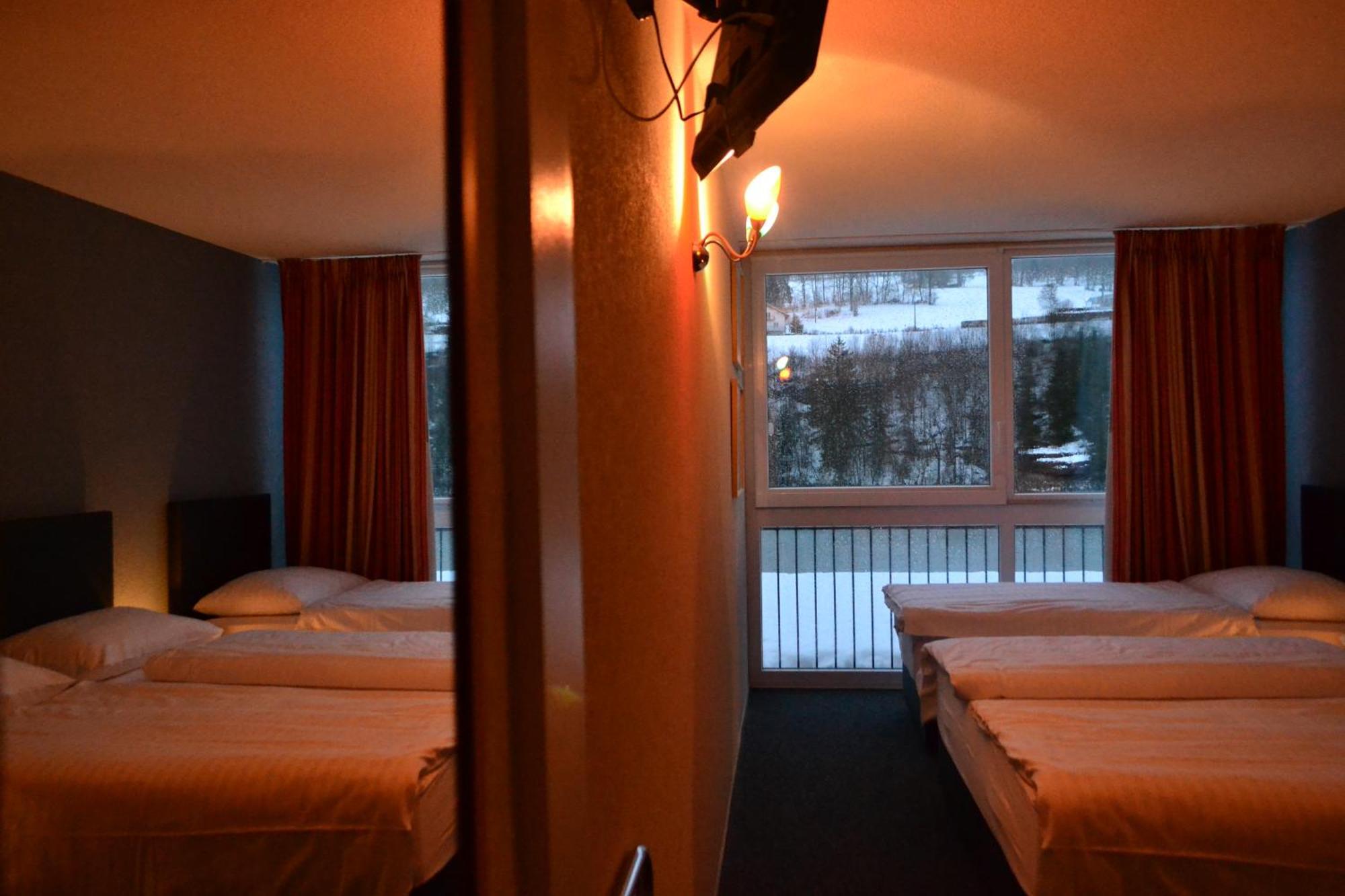 Hotel Les Rives Du Doubs レ・プルネ エクステリア 写真