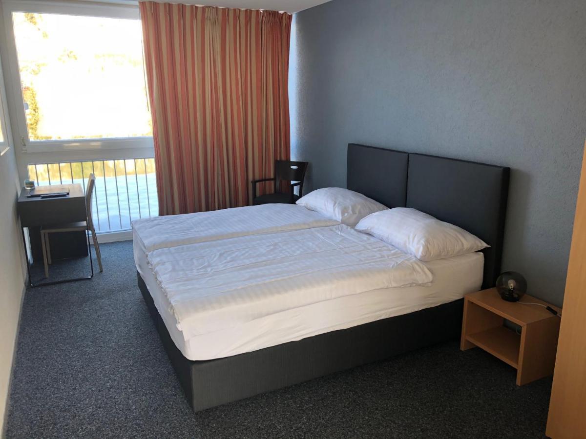 Hotel Les Rives Du Doubs レ・プルネ エクステリア 写真