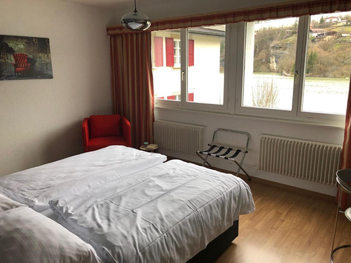 Hotel Les Rives Du Doubs レ・プルネ エクステリア 写真