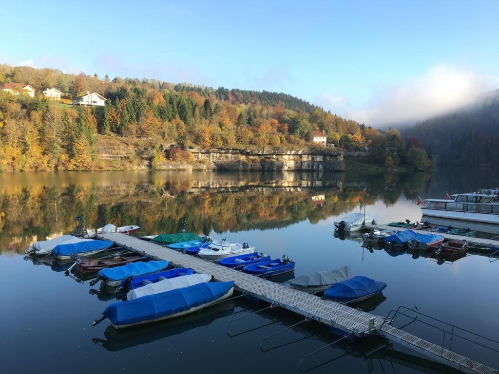 Hotel Les Rives Du Doubs レ・プルネ エクステリア 写真